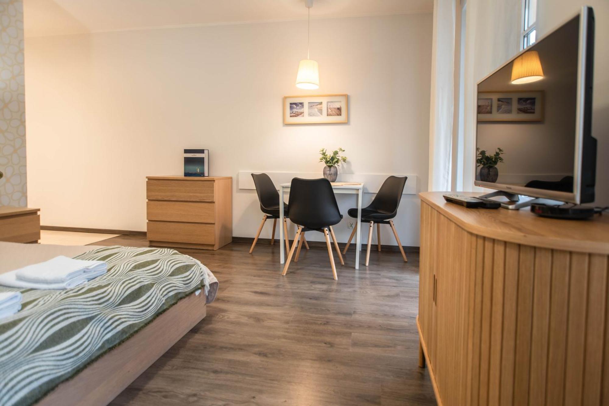 Apartamenty Na Wyspie - Villa Park - Parking 슈비노우이스쳬 외부 사진